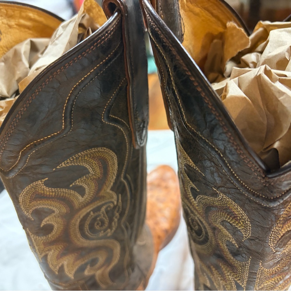 Brown Embroidered Men’s Western Boots